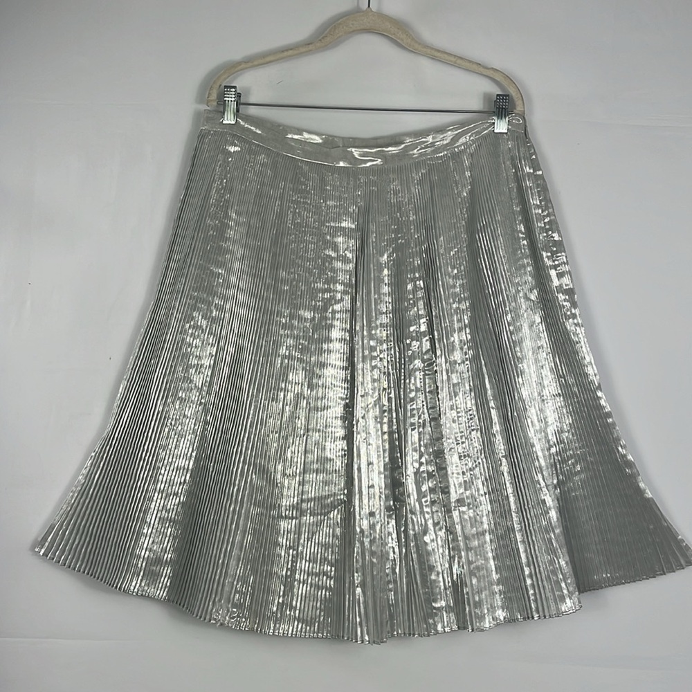 TALBOTS Silver Metallic Micro Pleated Party Skirt Knee Length Size 14 NWT - Picture 8 of 12